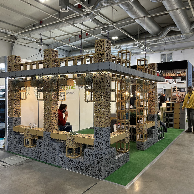 Oświetlenie stoiska modułowego bez kratownicy